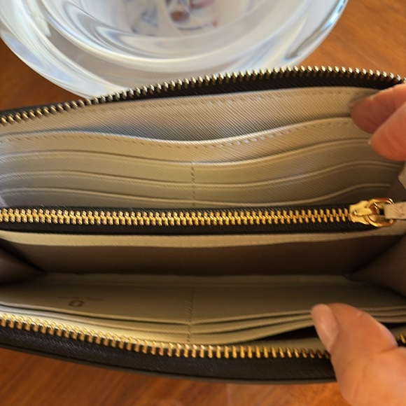 Wallet - Picture 5 of 5